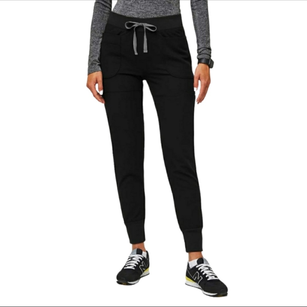 Black figs joggers
